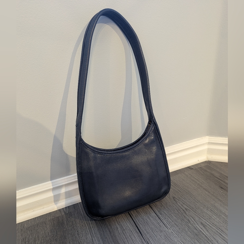 Vintage Coach Ergo 9020 Navy